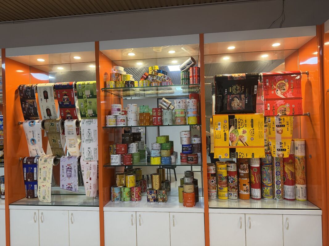 OEM Logo Lightweight Flexible Packaging Film , Plastic Film For Food Packaging