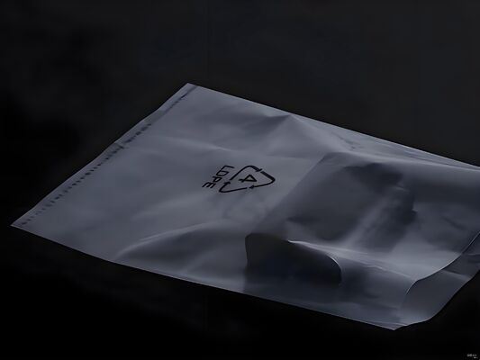 Customizable PE Sustainable Packaging Film 2 3 4 Layer Construction Gloss Surface Finish