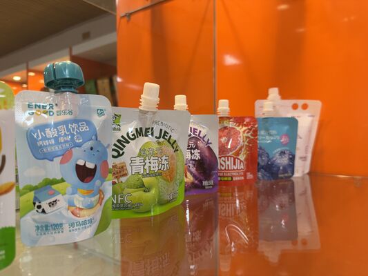 Customizable Size Plastic Spout Juice Pouch Frost Resistant Flexible Spout Sachet